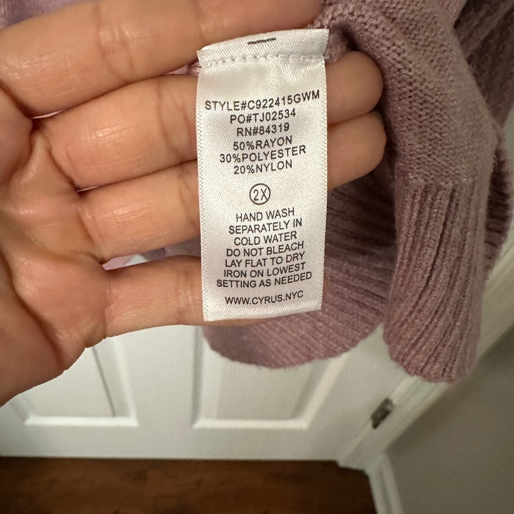NWOT Cyrus Blush Knit Women's Sweater - Picture 7 of 9